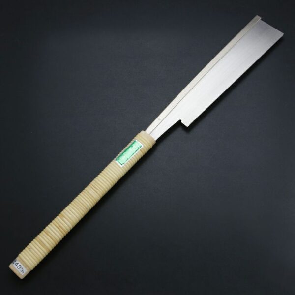 導突鋸(胴付鋸)とは？どんなノコギリ？特徴や用途について